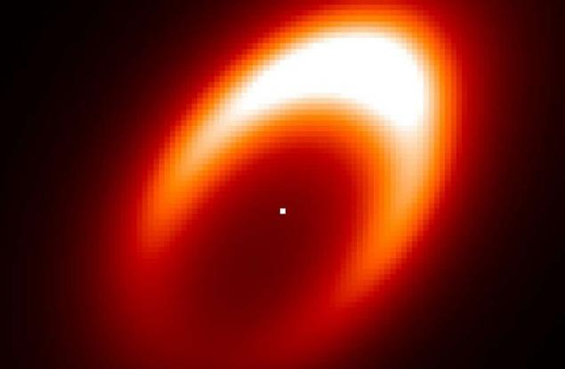 Забелязаха вихрушка с формата на полумесец на място, където вероятно се образува планета