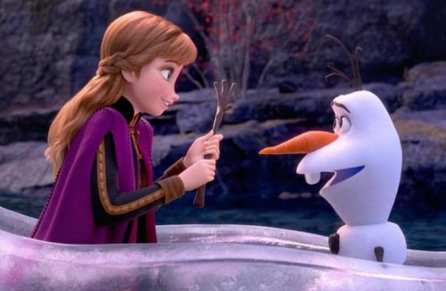 Гледаме "Замръзналото кралство 2" и у дома