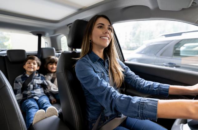 Докато пътуваме с децата, да играем с пръсти 