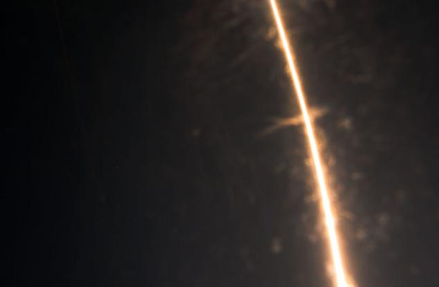 SpaceX изведе в орбита четирима астронавти на историческа мисия до МКС
