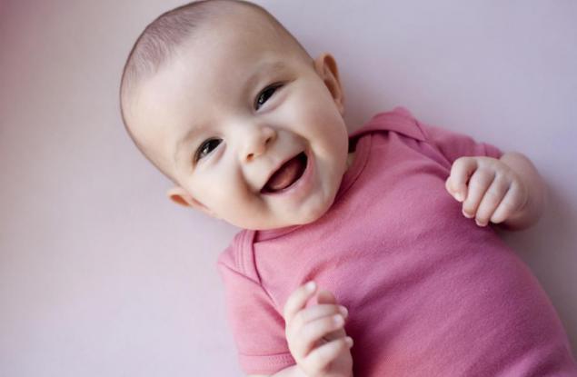 Какво ни казва първата усмивка 