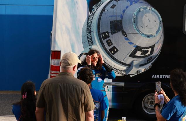 Първият тестови полет с екипаж на космическия кораб "Старлайнър" беше отложен