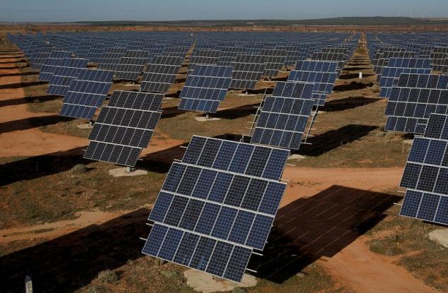 MAE очаква рекорден растеж на възобновяемата енергия през 2021 г.