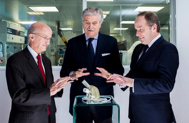 Първото напълно изкуствено сърце бе трансплантирано успешно в американски пациент