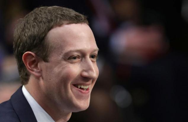 Отложиха Facebook Dating в Европа: Засега Зукърбърг няма да знае с кои приятели искате да преспите