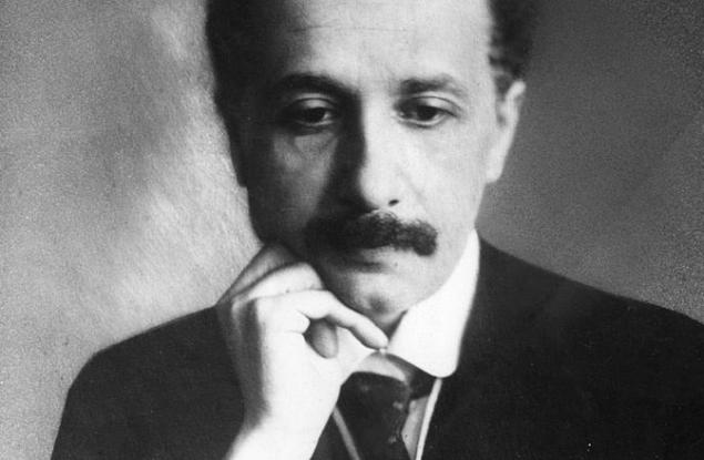 Блестящата грешка на Айнщайн