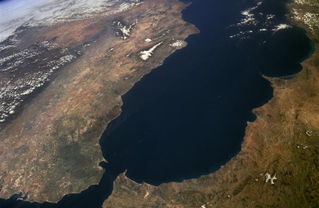 Учени прогнозират, че Атлантическият океан ще образува огнен пръстен 