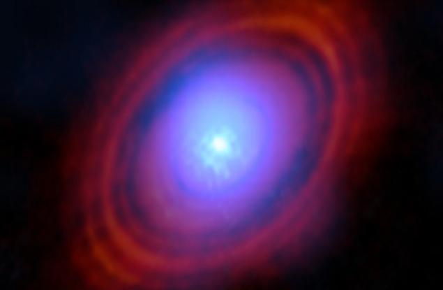 ALMA откри водни пари в протопланетарния диск на млада звезда