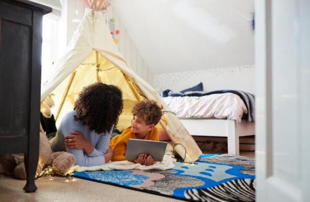 Ако детето стои непрекъснато втренчено на таблета 