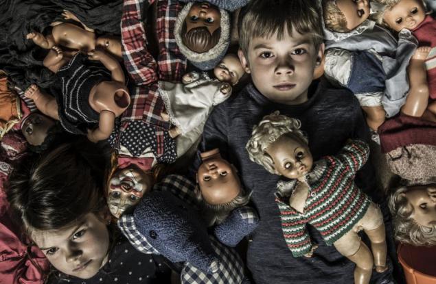 Плешиви, дебели и кукли с протези 