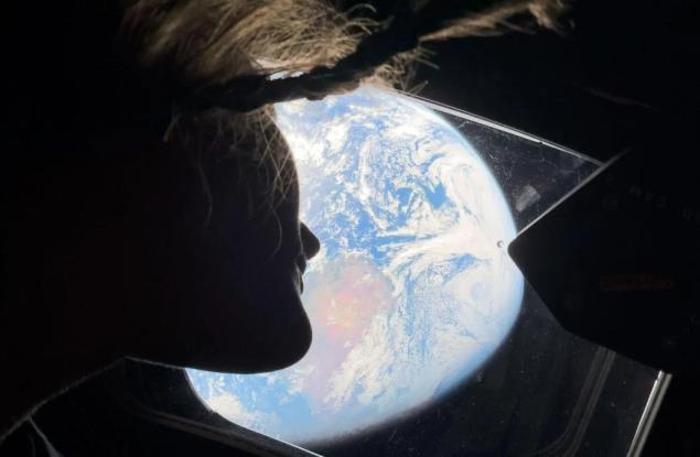 "Артемис 2" отведе хора по-далеч от Земята от всякога