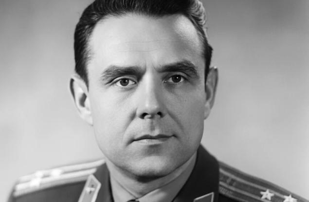 Човекът, който падна от Космоса: последните думи на космонавта Владимир Комаров