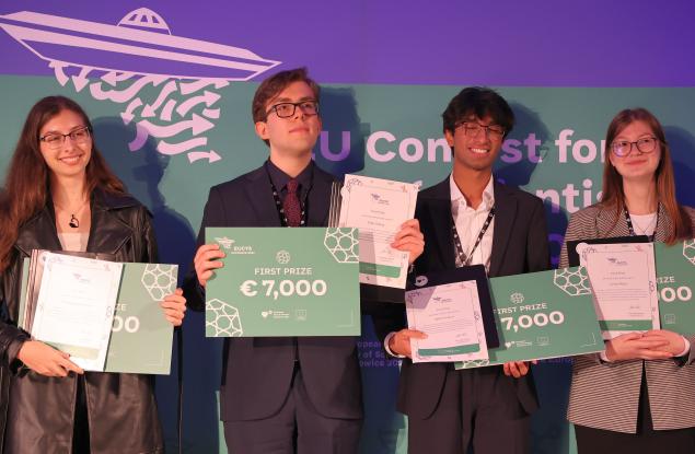 От замърсяването с азот до рециклирането на батерии — млади учени предприемат действия в помощ на обществото