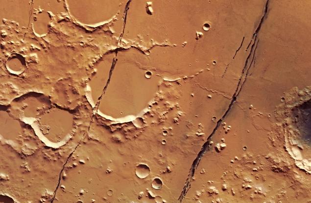 Марс е разтърсван от мистериозни трусове, които не сме засичали досега