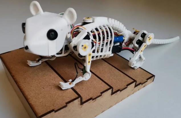 Учени разработиха роботизирана "мишка" с подобрена гъвкавост и подвижност