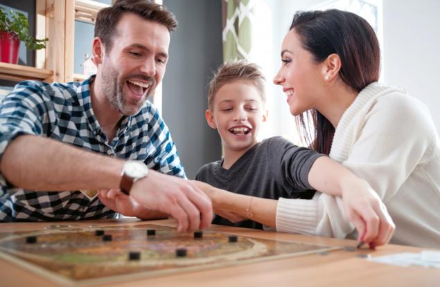 Защо логическите игри са подходящо забавление за цялото семейство