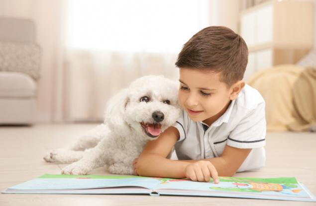 Кучето мотивира децата да четат повече
