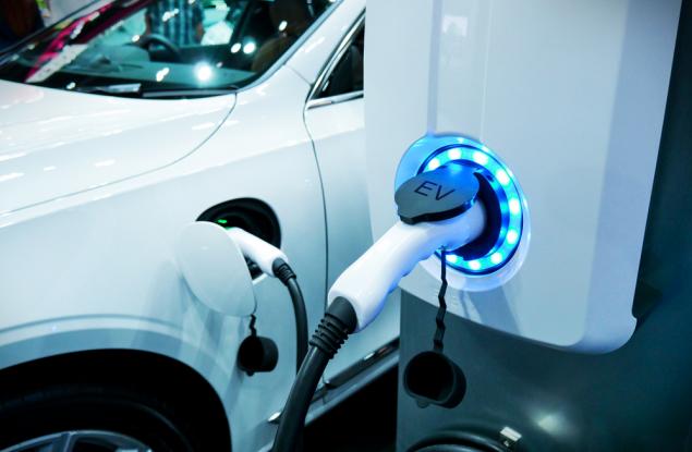 Китайски учени създадоха способ за бързо зареждане на литиево-йонни батерии за електрически автомобили