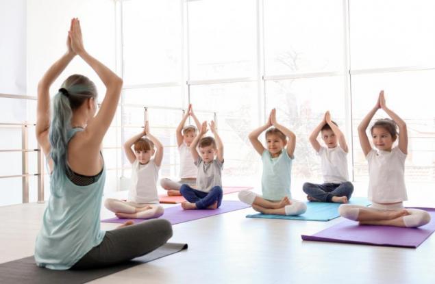 10 ползи от йогата при децата