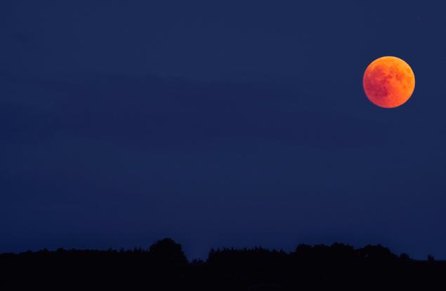 Ето как да наблюдавате онлайн кървавата Луна на 16 май