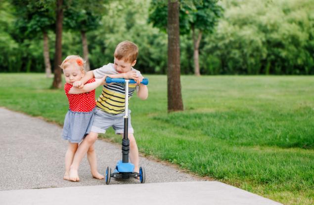 Детето ми не е длъжно да си дава играчките!