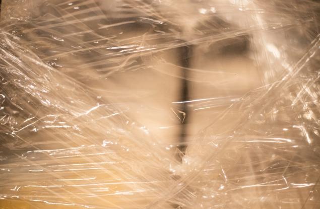 Инженери от САЩ превръщат найлоновите торбички във влакна за дрехи