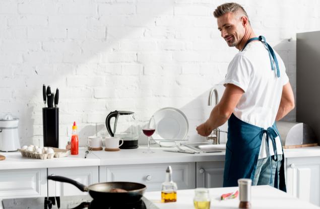 Виц: Жена, а помниш ли в началото каква любов бяхме?