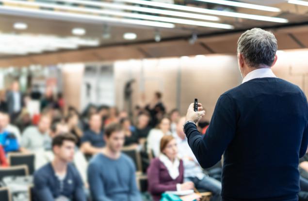 Виц: Може ли по-високо?