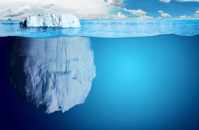 Окото вижда само отвън