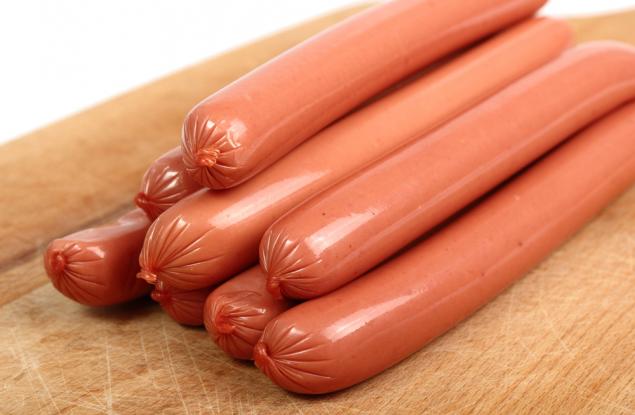 Виц: Едно кило кренвирши