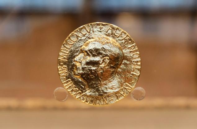 Еманюел Шарпантие и Дженифър А. Даудна  грабнаха Нобела за химия за създаването на генетична ножица