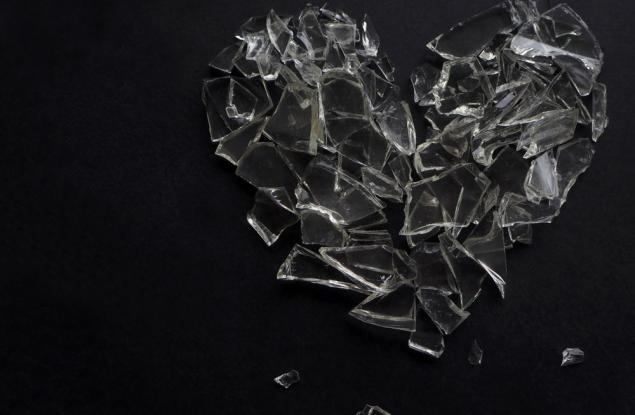 Счупен човек се пише...слято