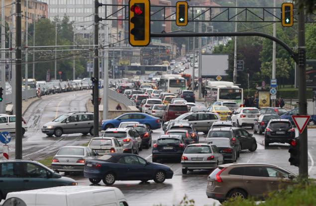 Брюксел призова за ограничаване на трафика в България заради замърсения въздух