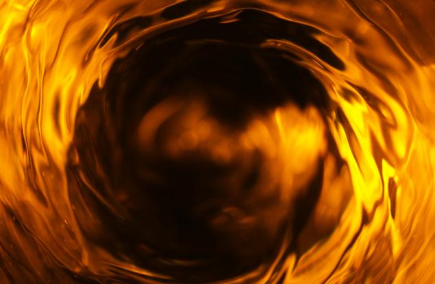 Учени изобретиха "безопасно" течно гориво, което не може да предизвика пожар 