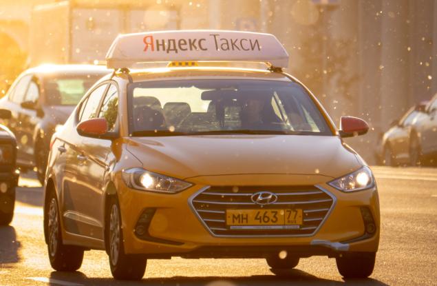 Виц: Чукча се вози на такси в Москва