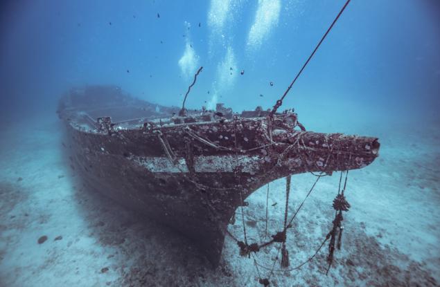 Гмурнете се в дълбините и изследвайте исторически корабокрушения на живо цяла седмица