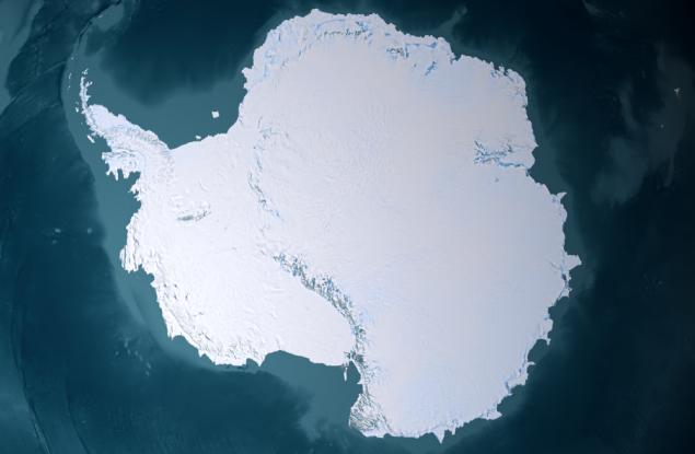 Белгийска експедиция откри в Антарктида 7,6-килограмов метеорит