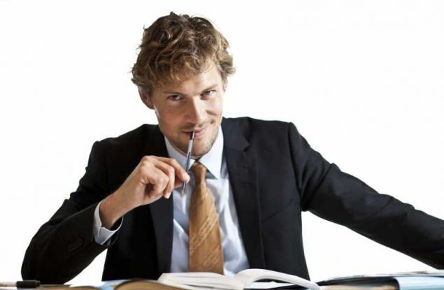 Как да се справим с всезнайкото в офиса