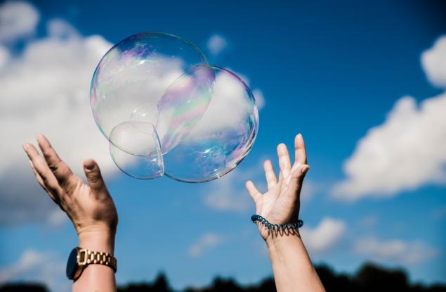 Физици попречиха на мехур да се пукне в продължение на рекордните 465 дни