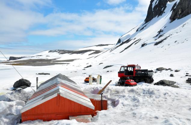България удължава Националната програма за полярни изследвания до 2027 г.