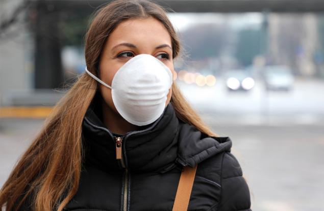 Доц. Мангъров: Маските създават измамно чувство, че човек е защитен