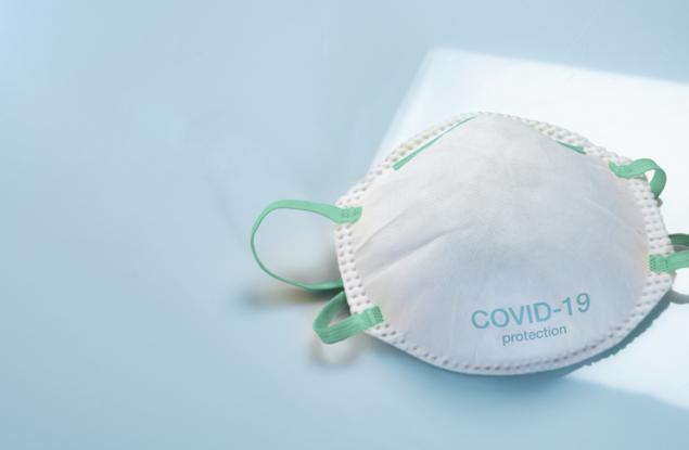 Виц: Само с маски