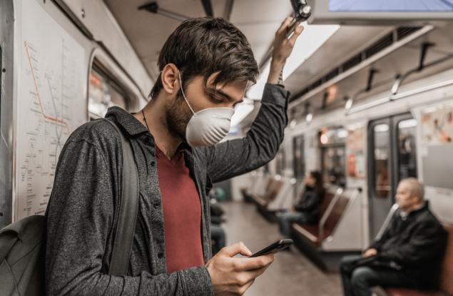 Ето как трябва да почиствате мобилния си телефон от COVID-19