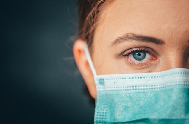 120 медици ще помагат на болни с COVID-19 в интернет