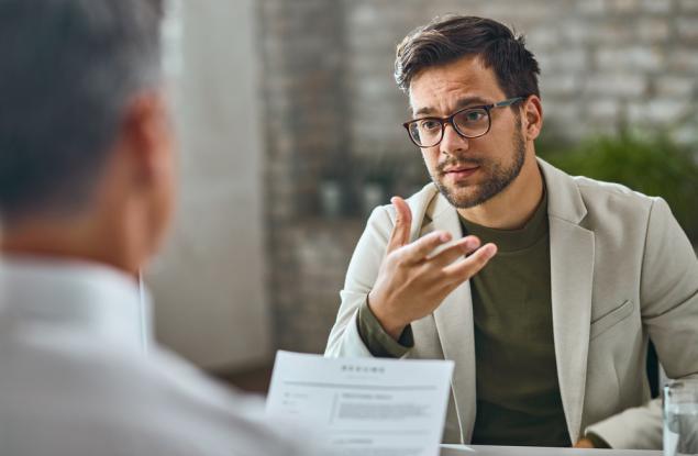 Виц: Защо искате да работите в нашата фирма?