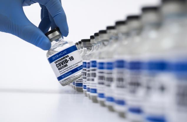 Ще тестват комбинация от ваксините срещу COVID-19 на AstraZeneca и Pfizer