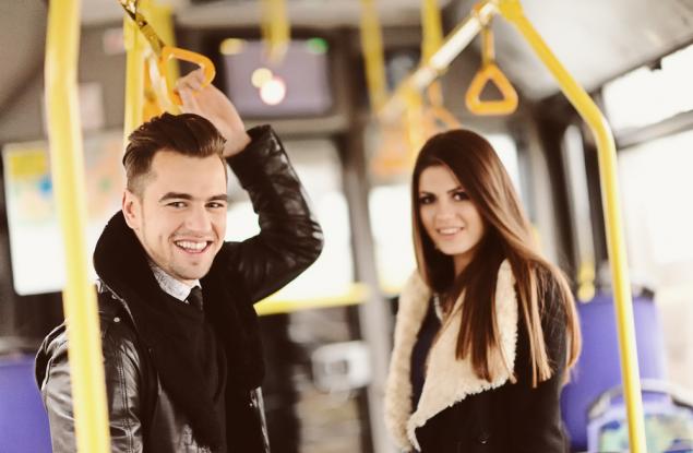 Виц: Разсъбличане с поглед