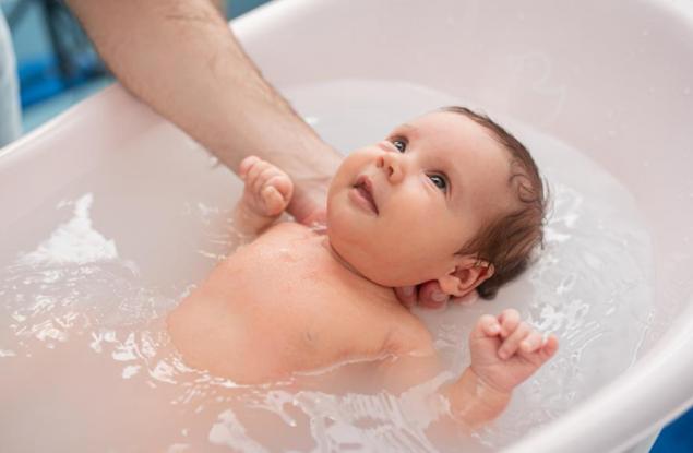 5 грешки при къпането на бебето
