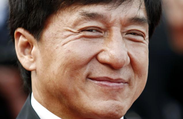 Джеки Чан обеща 1 милион юана на създателя на лекарство за коронавируса