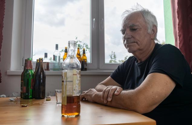 Виц: Помага ли внукът на дядото?